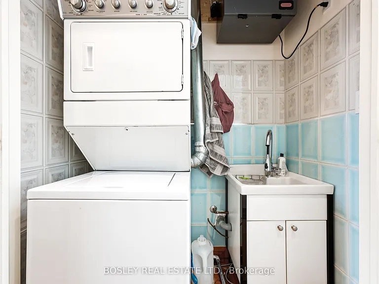 115 Roncesvalles Ave #3 — Photo 20