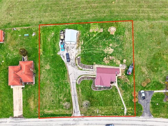 2nd image of 409 Pleasant Valley Rd