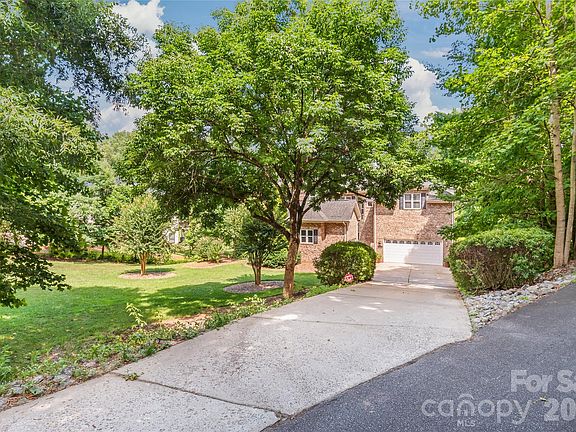 4th image of 7365 Gabriel St