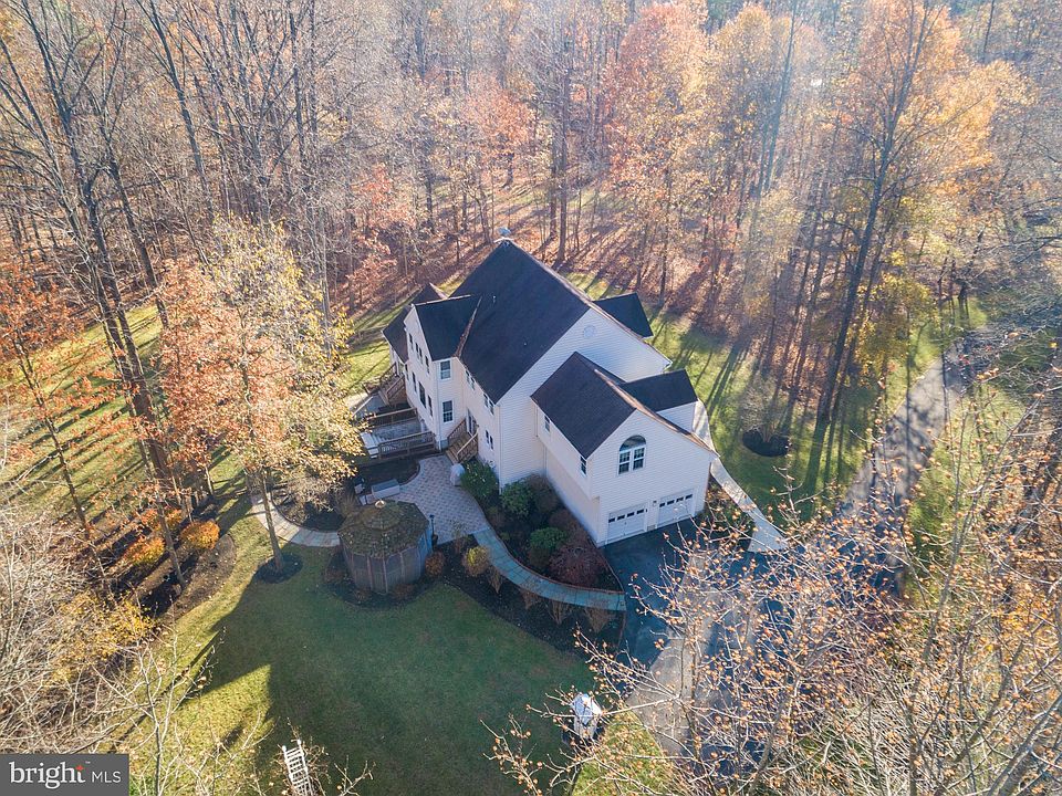 1st image of 703 Eachann Ln
