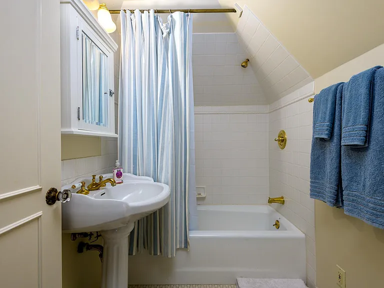 747 Riven Rock Rd — Photo 25