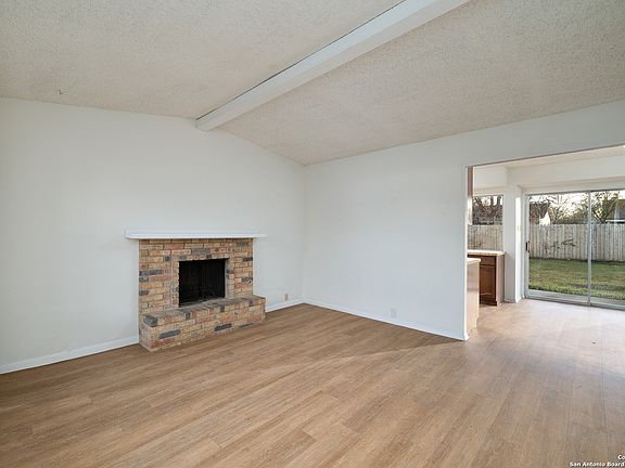 5th image of 5814 CLIFFDALE DR