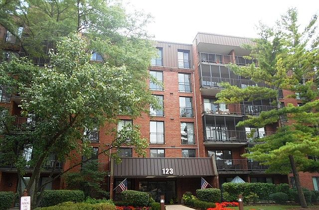 1st image of 123 Acacia Dr #P38