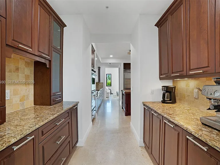 6226 Paradise Point Dr — Photo 44