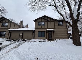 11532 Carriage Ct, Eden Prairie, MN 55344