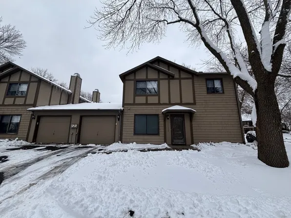 11532 Carriage Ct, Eden Prairie, MN 55344