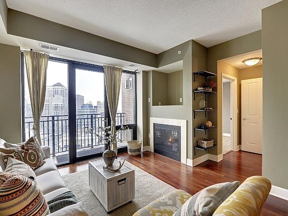 4th image of 500 Grant St E #2204