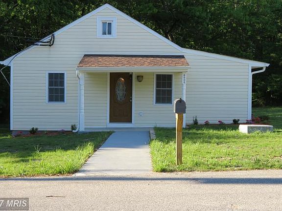 2nd image of 8906 Cherry Ln S