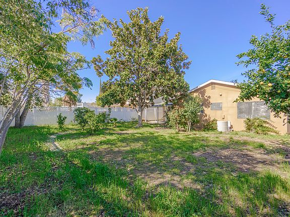 3rd image of 5612 Vista Oak Way