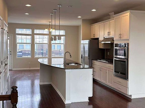 5th image of 2578 Helmsdale Cir