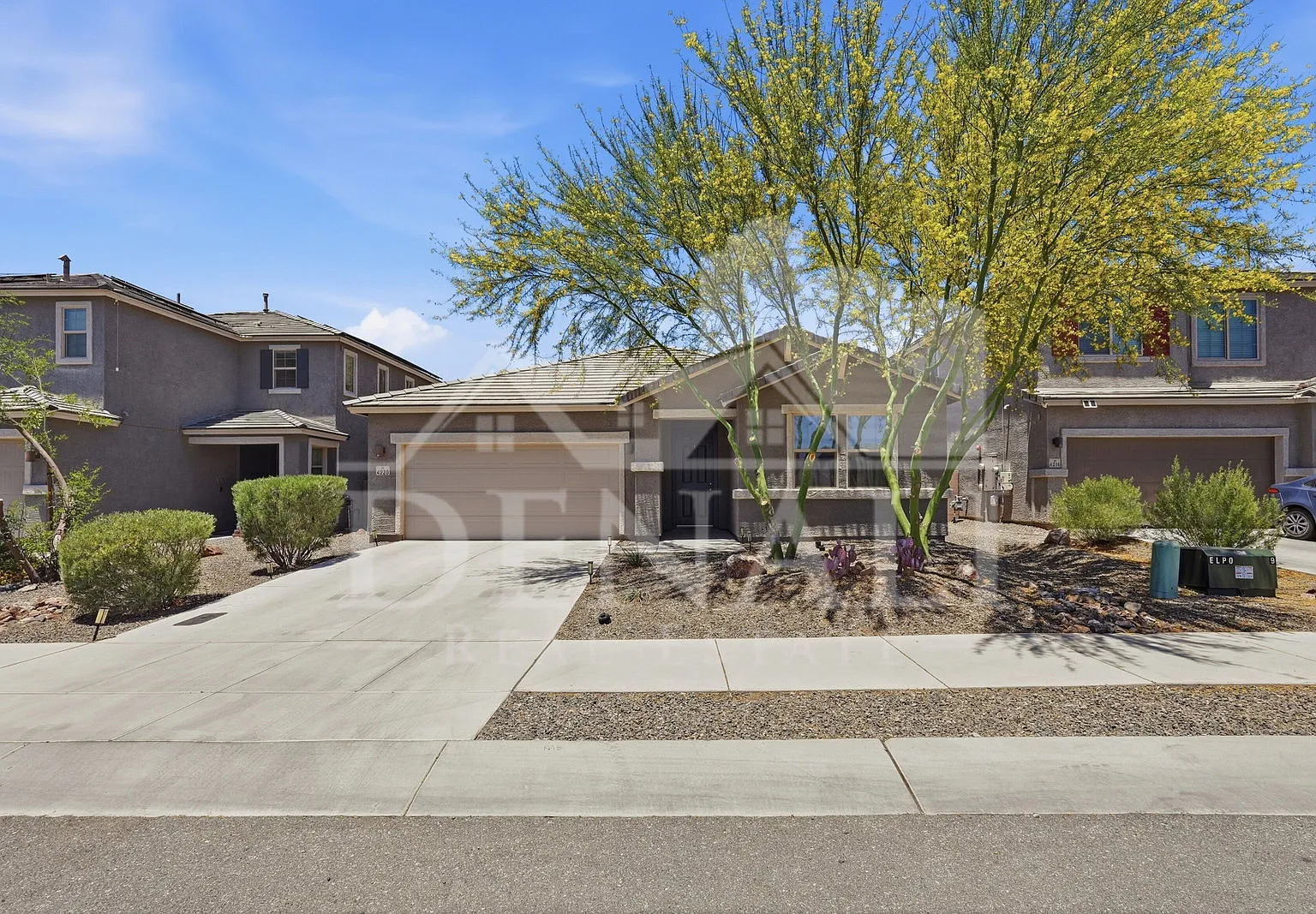 3 bed, 2.0 bath, 2223 sqft, $2,095 — Photo 2