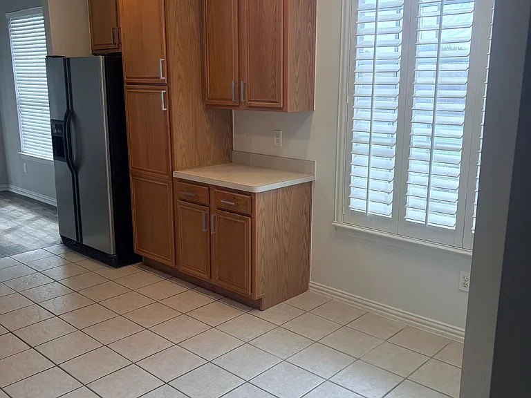 9836 Cambria Ct — Photo 4