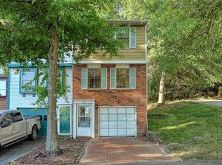 320 Sugar Maple Cir, Washington, PA 15301