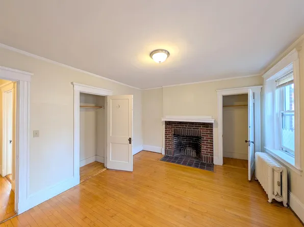 6 Craigie Cir, Cambridge, MA