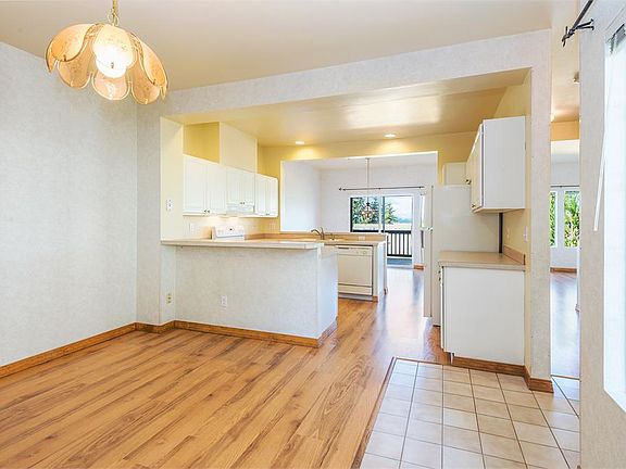 4th image of 11639 Breckenridge Ln NW