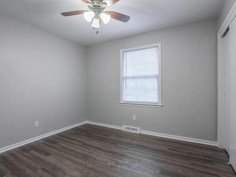 6725 NW Hilldale Dr — Photo 18