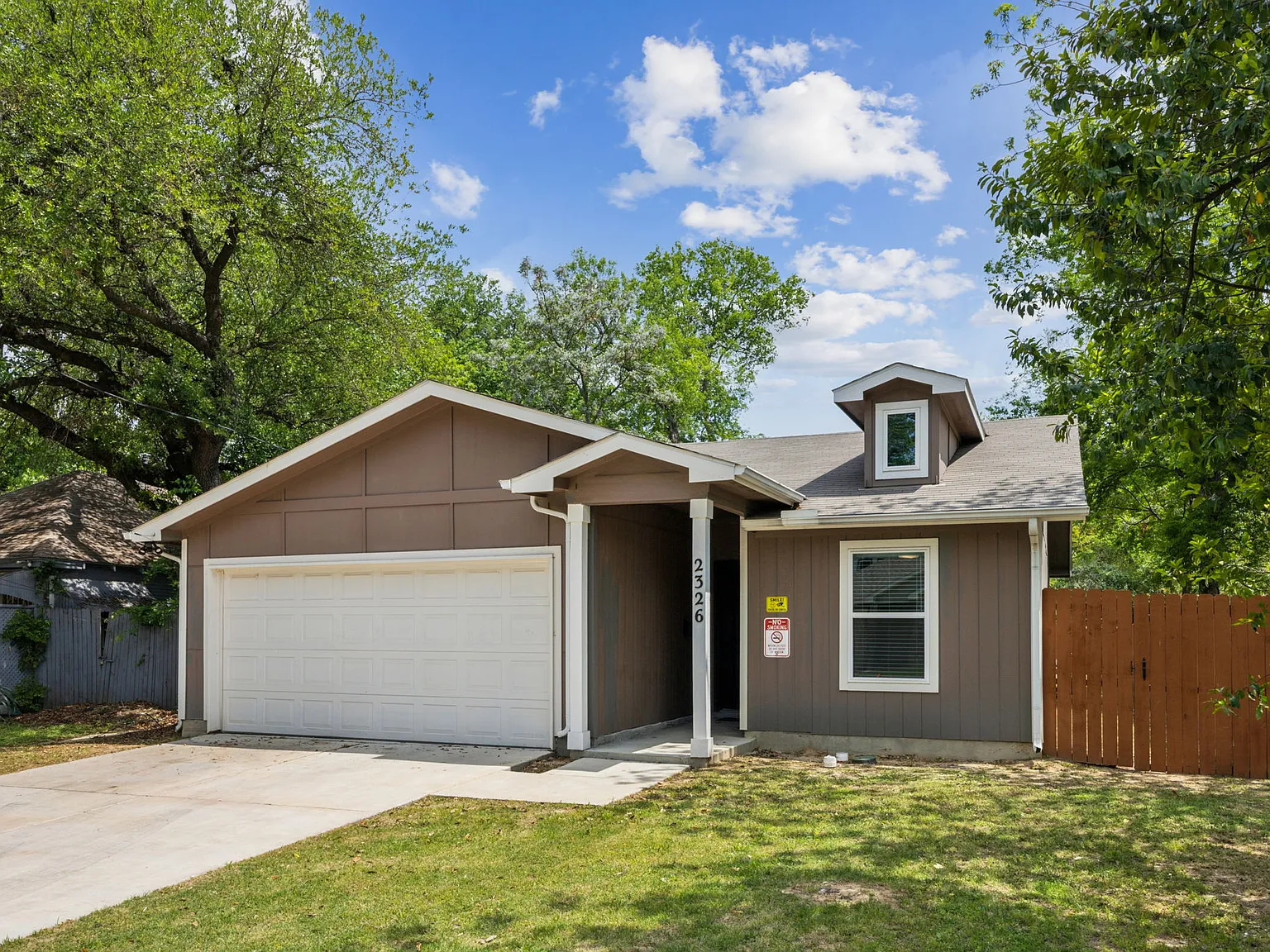 3 bed, 1068 sqft, $1,995 — Photo 3