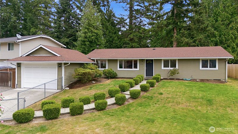 2nd image of 5713 187th Avenue E