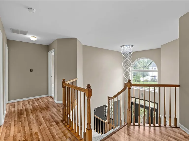 49 Equestrian Dr — Photo 19