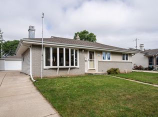 5979 S Indiana Ave, Cudahy, WI 53110
