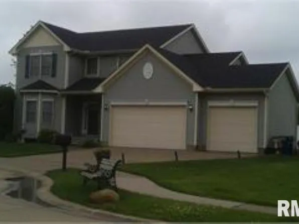 525 Conor Ct, Blue Grass, IA 52726