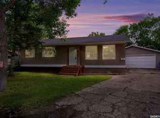 34 Armstrong Bay, Regina, SK S4N4G7