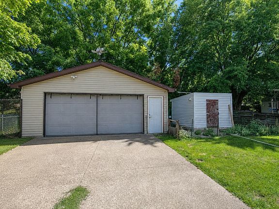 2nd image of 129 Plummer Ave