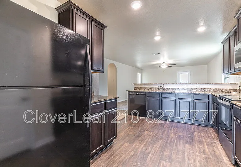15266 Snug Harbor Way — Photo 17