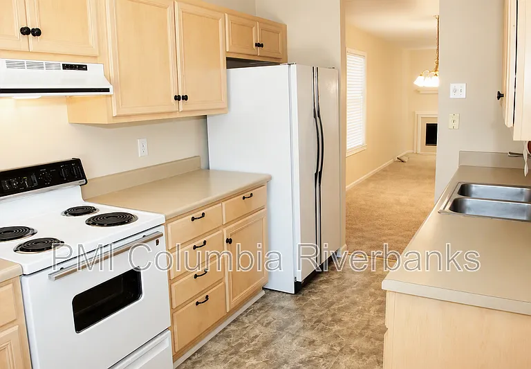 116 Londonberry Cir — Photo 3
