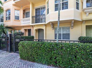 2307 Amalfi Way, Palm Beach Gardens, FL 33410