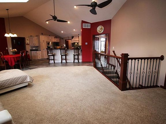 3rd image of 101 Stonecress Ct