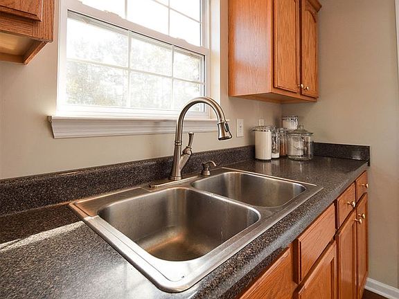 3rd image of 153 Woods Lake Way SE