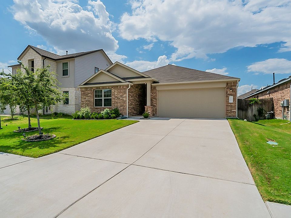 1st image of 11804 Reindeer Dr