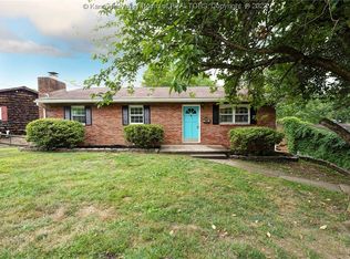 2313 S Walnut St, Saint Albans, WV 25177