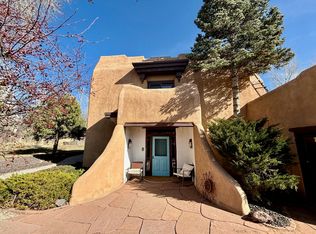325 Spruce Ln #B, Taos, NM 87571
