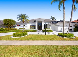 10522 Stonebridge Blvd, Boca Raton, FL 33498