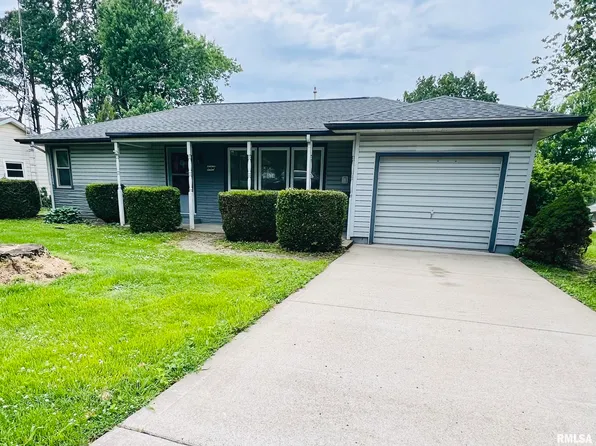326 N Fly Ave, Goreville, IL 62939