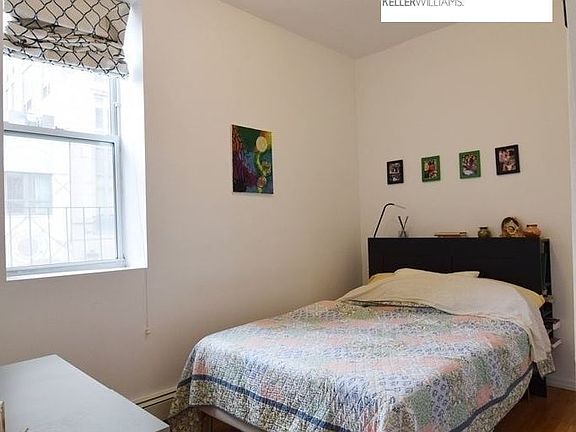 4th image of 199 E 76th St #3A