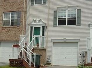 210 Bellwether Ct, Newark, DE 19702