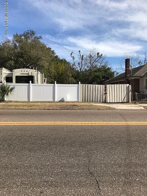 1st image of 3417 Pearl St