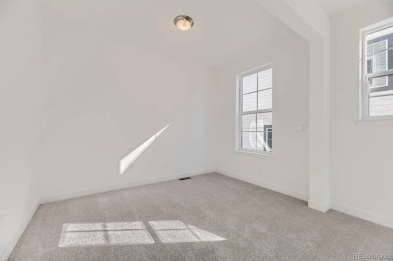 1 bed, 1000 sqft, $1,850 — Photo 2