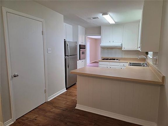 5th image of 1832 Harvard Ave