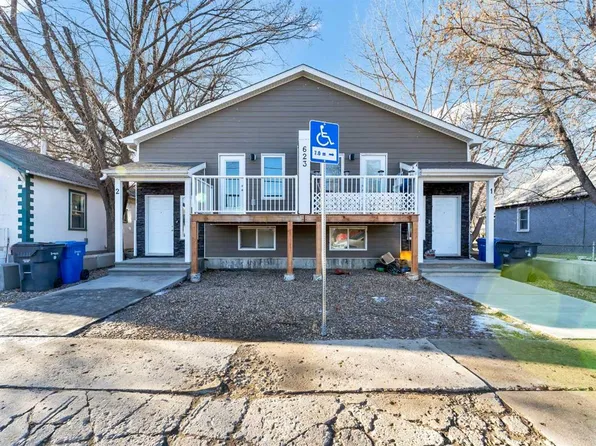 623 Industrial Ave SE, Medicine Hat, AB T1A 3L4