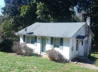 7 Musconetcong River Rd, Hampton, NJ 08827