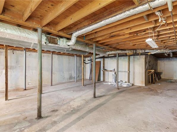 2585 Whisper Trl, Douglasville, GA 30135