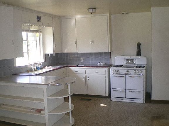 3rd image of 5540 E Pontiac Way