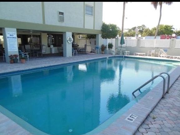 Sparkling Pool