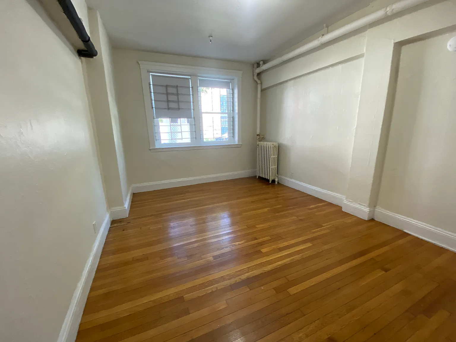 1 bed, 999 sqft, $2,150 — Photo 2