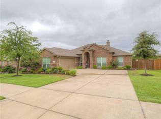 1177 Waters Edge Dr, Rockwall, TX 75087