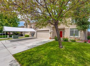 1118 Hazelnut Ln, Madera, CA 93637